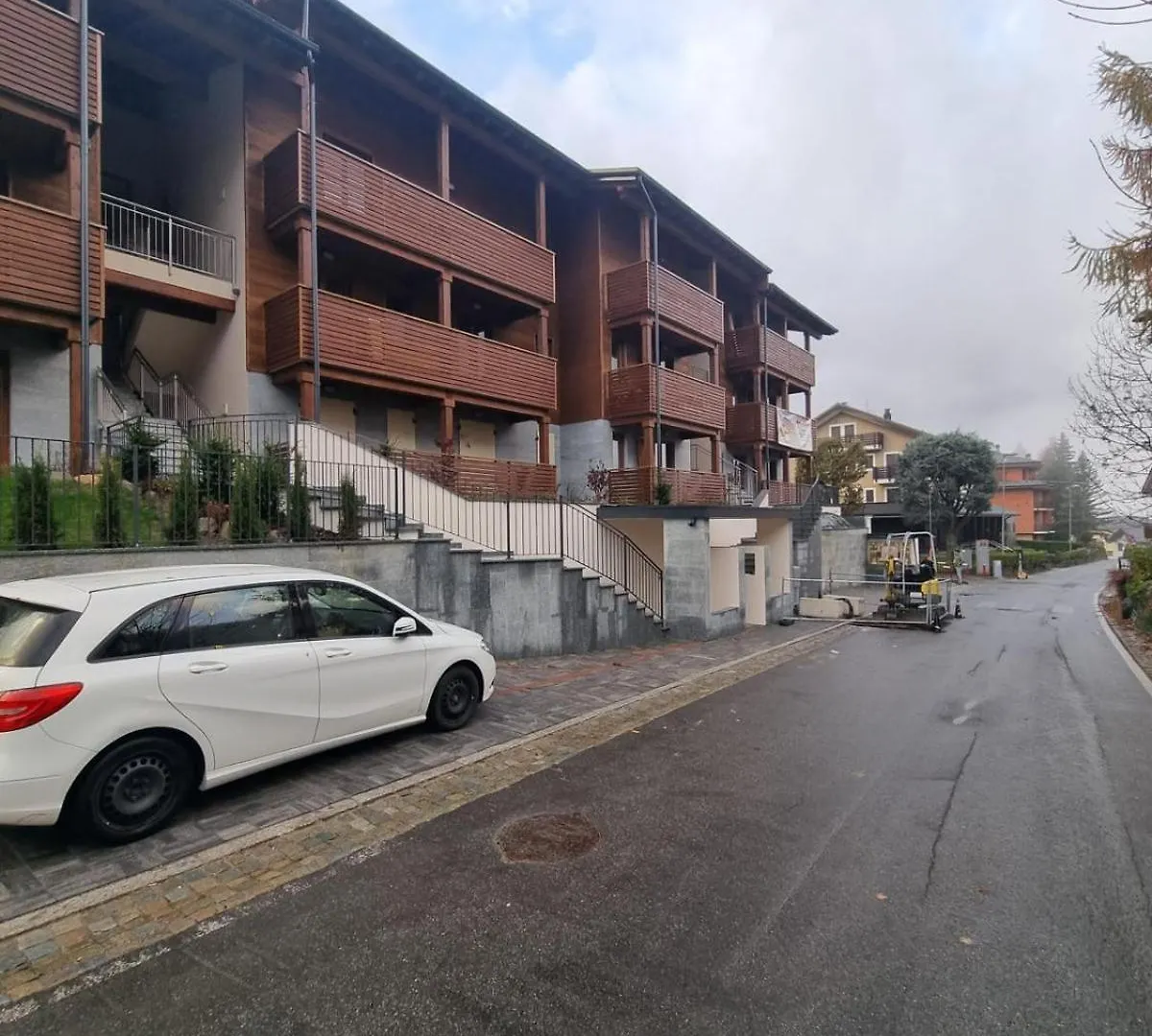 The Nest - Trilo - Wifi - Box - Cortile - Magnolta Apartment Aprica 0*,  Italy